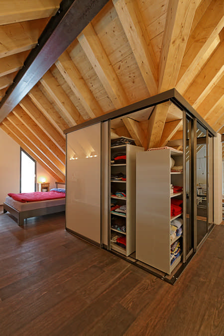 Begehbarer Kleiderschrank