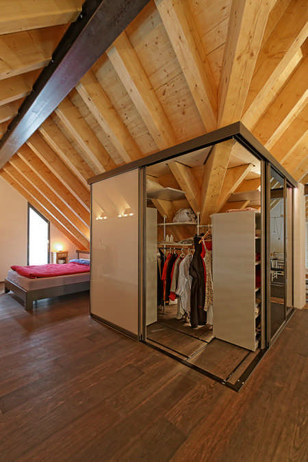 Begehbarer Kleiderschrank